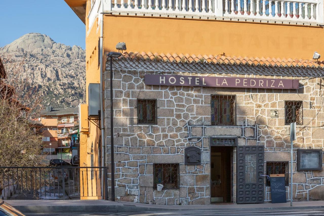 Hostel La Pedriza Manzanares El Real Exterior photo